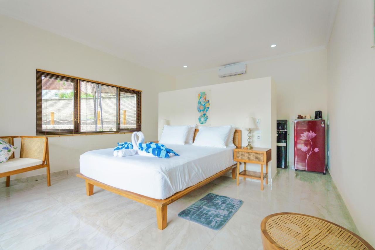 Lunar Dive Resort: Bamboo Villas Kubu Extérieur photo
